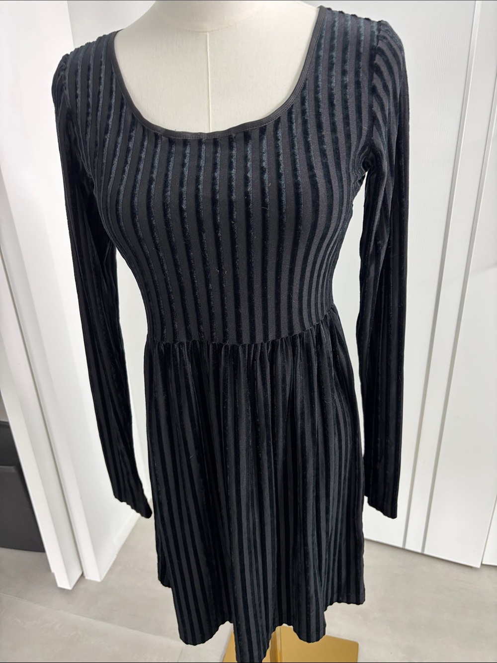 Betsey Johnson Black Striped Velvet Long-Sleeve Scoop Dress